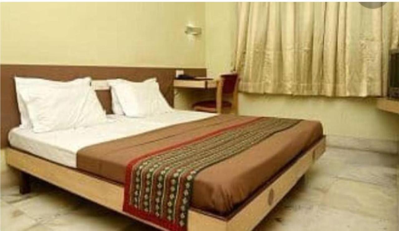Hotel Chandrawali By Wb Inn Ballia 외부 사진