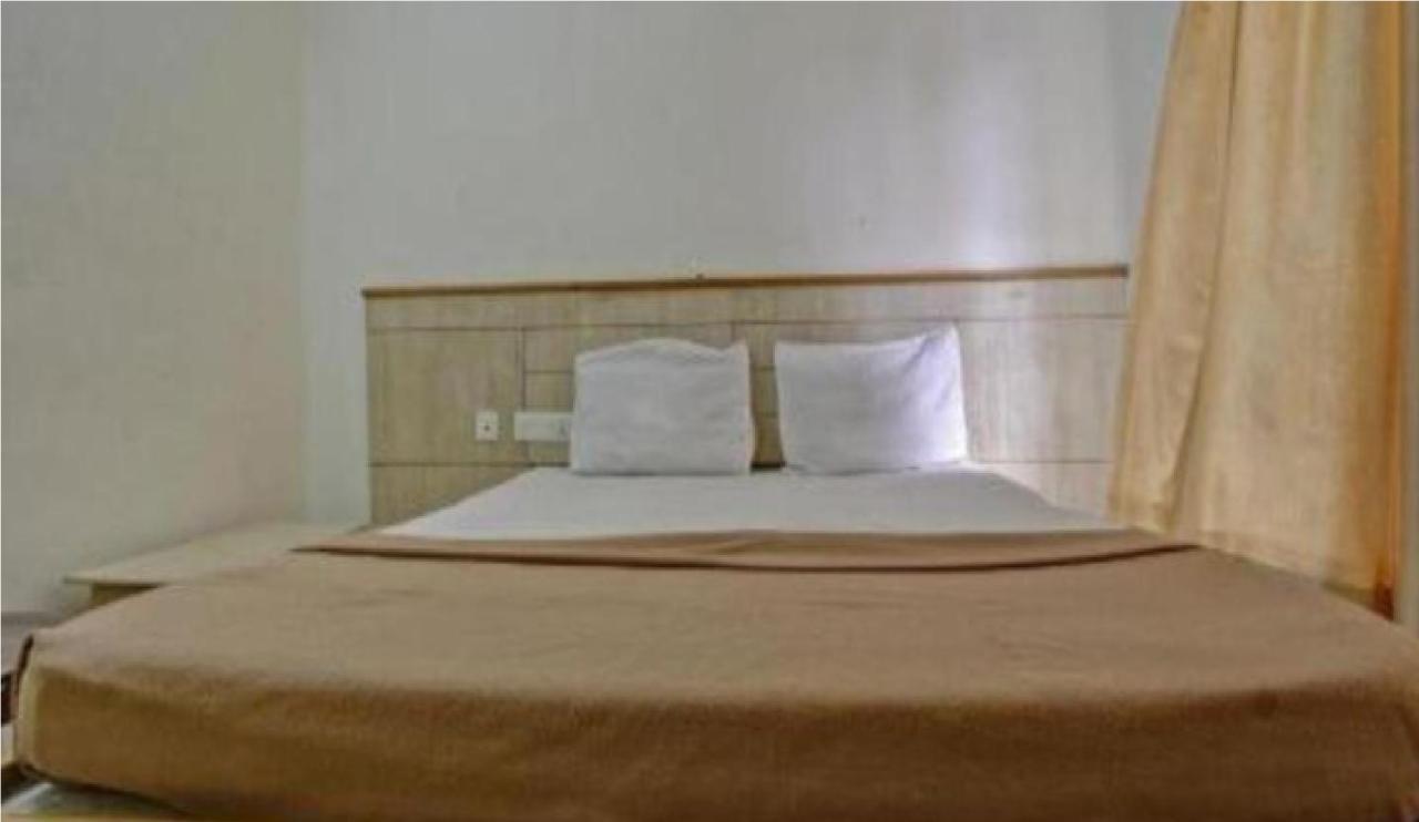 Hotel Chandrawali By Wb Inn Ballia 외부 사진